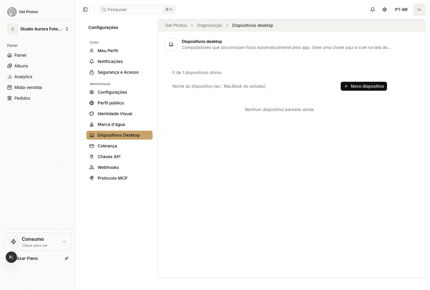 Página de Dispositivos desktop, em Configurações > Organização, com o campo para nomear o dispositivo e o botão Novo dispositivo.